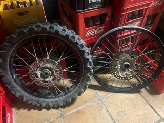 Llantas Excel 21 y 19 KTM