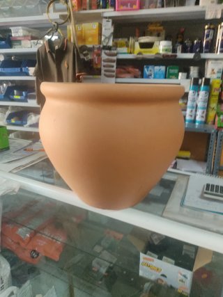 Maceta de terracota grande