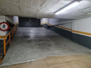 Garaje en venta en Centre en Sabadell