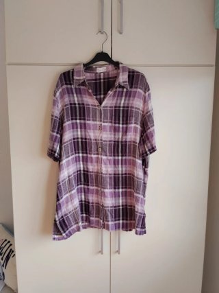 Blusa Morada a Cuadros Talla L Marca Bonita.