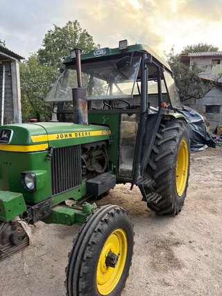 Tractor John Deere 2130