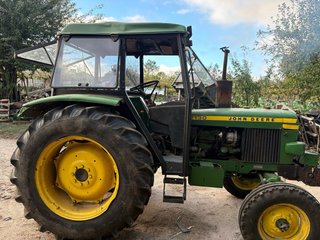 Tractor John Deere 2130