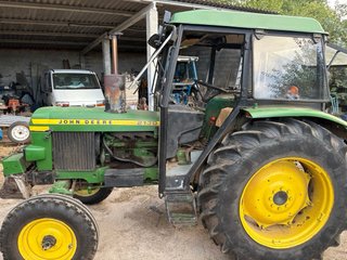 Tractor John Deere 2130