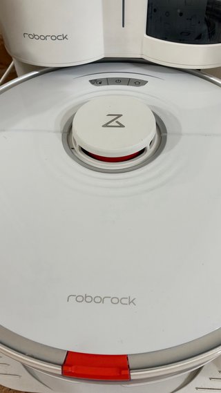 Roborock S7 y base de autovaciado con accesorios o