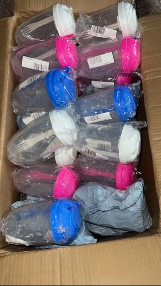 Lote Tuppers Plástico con Cubiertos 57 piezas