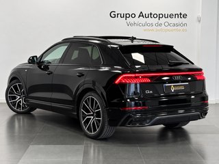 Audi Q8 55TFSI S-LINE QUATTRO