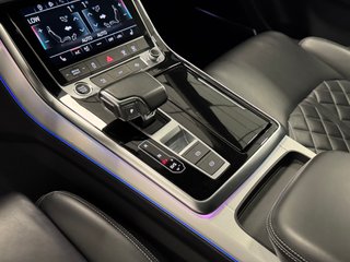 Audi Q8 55TFSI S-LINE QUATTRO
