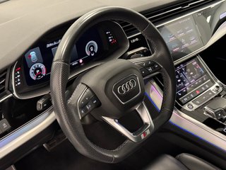 Audi Q8 55TFSI S-LINE QUATTRO