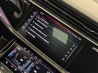 Audi Q8 55TFSI S-LINE QUATTRO