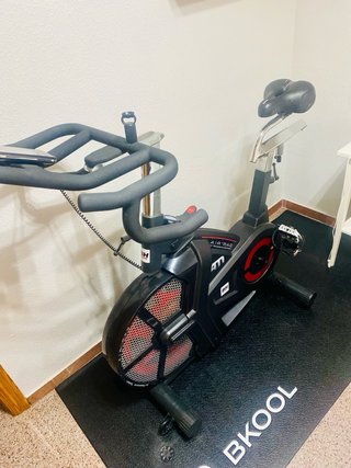 Bicicleta Indoor BH AirMag H9120