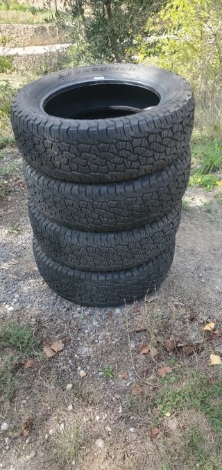 4 Ruedas SUV 4x4 225/60/R18 100H