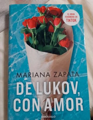 De Lukov, con amor de Mariana Zapata