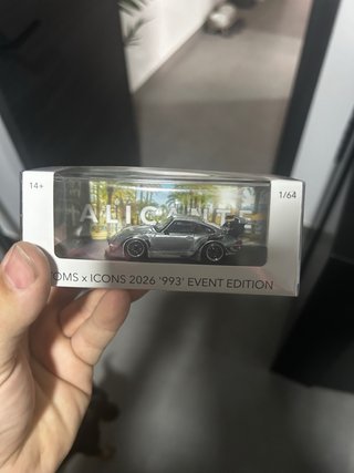 Porsche 993 Edición Especial Alicante 1/64 icons