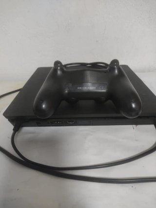 Consola PlayStation 4 (PS4) Negra