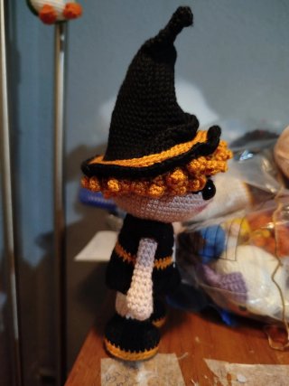 Muñeca Brujita Amigurumi Crochet