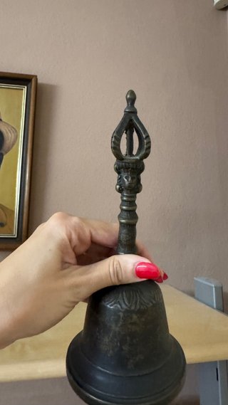 Campana antigua vintage decorativa