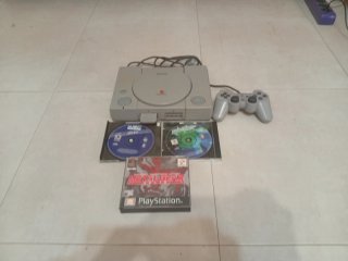 Consola PlayStation 1 y 3 Juegos