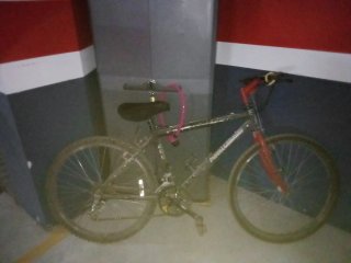Bicicleta de Montaña Mount Negra y Roja