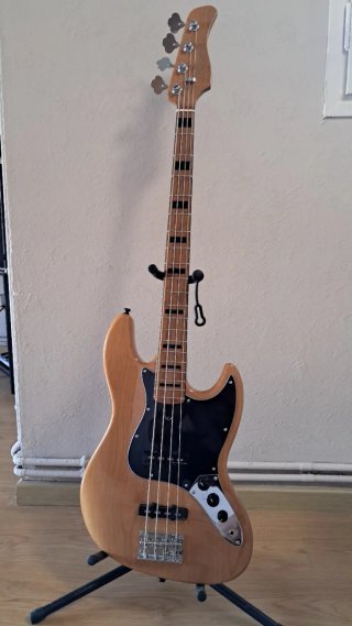 Bajo Marcus Miller V5 Alder Nat