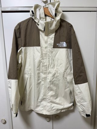 Chubasquero The North Face Beige y Marrón