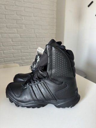 41 1/3 Botas Adidas GSG 9.2 policia seguridad