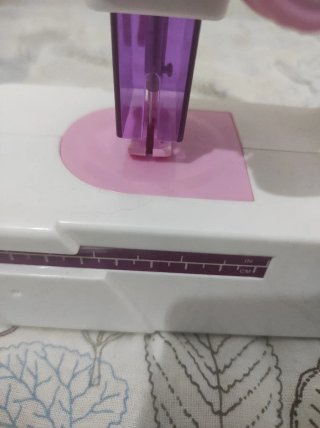 Máquina de coser de juguete