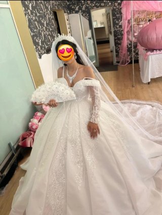 Vestido de Novia Princesa con Tiara