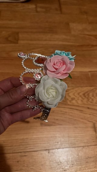 Diadema Princesa Flores y Abalorios Plata