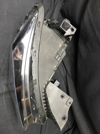 Faro Derecho Kia Niro SG2