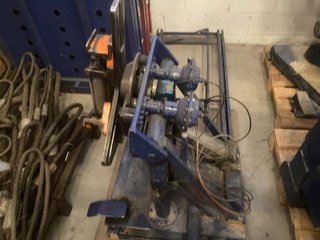Máquina para trabajar los neumáticos