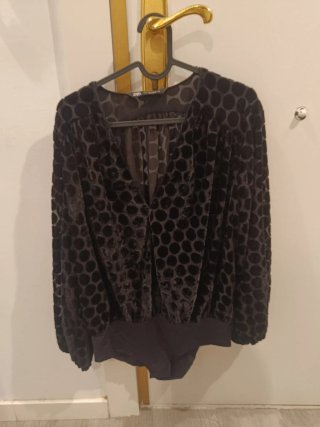 Body Zara terciopelo semitransparente lunares