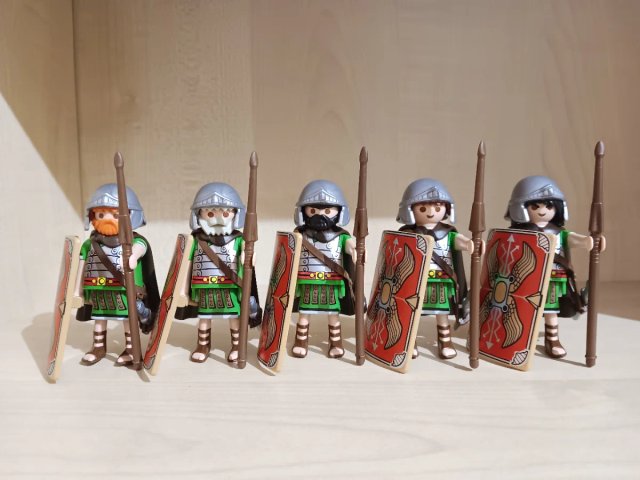 Playmobil Romanos Verdes con Escudo y Lanza