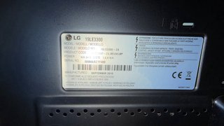 Monitor LG Negro botón táctil / Televisión pequeña