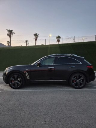Infiniti FX30 2010
