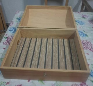 Caja Cofre Antigua de Madera