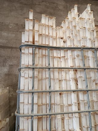 Alimentadores Colmena Layens 2L