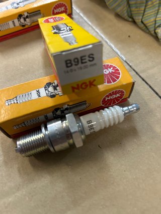 Candela accensione NGK B9ES