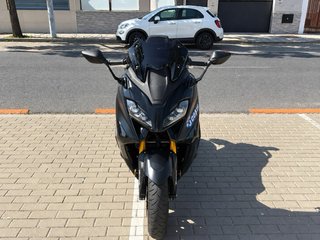 Yamaha Tmax tech max 560