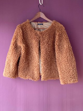 Chaqueta de pelo marrón