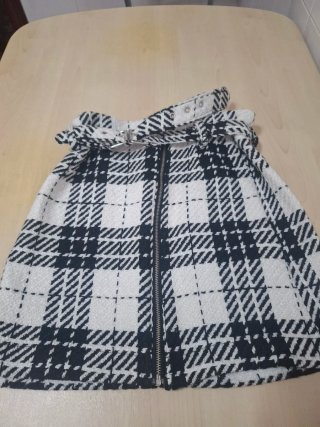 Falda corta Zara de cuadros