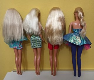 Lote de 4 Muñecas Barbie