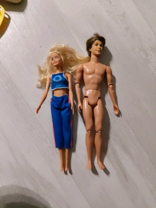 Barbie gimnasta y Ken
