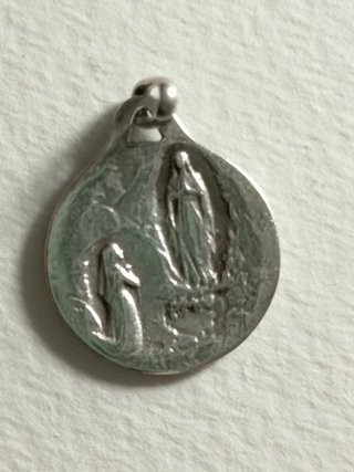 Medalla Virgen de Lourdes Plata Antigua