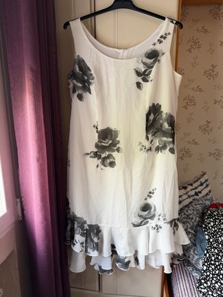 Vestido de Fiesta Blanco con Flores