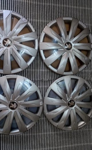 Set de 4 Tapacubos Peugeot 14/15/16  pulgadas