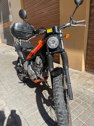 Yamaha Tricker 250 Naranja/Negra
