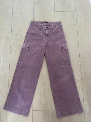 Pantalón cargo ancho morado Noon