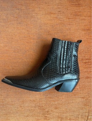 Botines Negros Stradivarius
