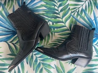 Botines Negros Stradivarius
