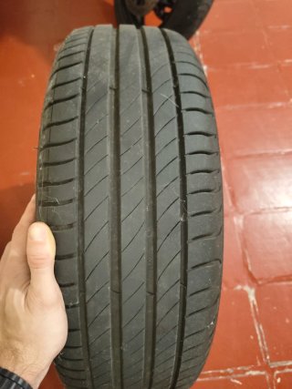 Llantas Volvo 15 con Neumáticos